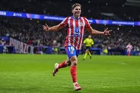 赢取超值枪械、公测限定时装福利！《七日世